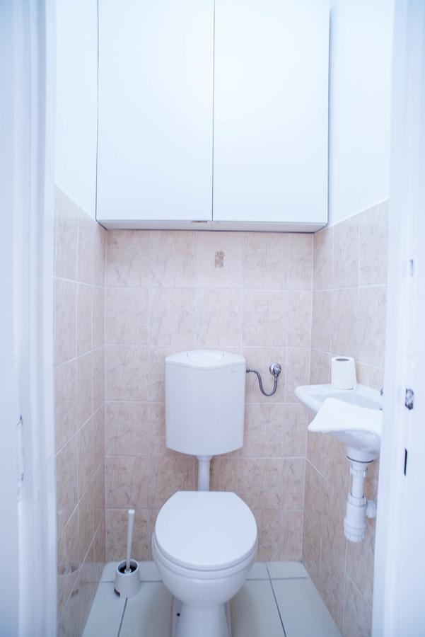 Nine Trees Apartment Budapest Luaran gambar